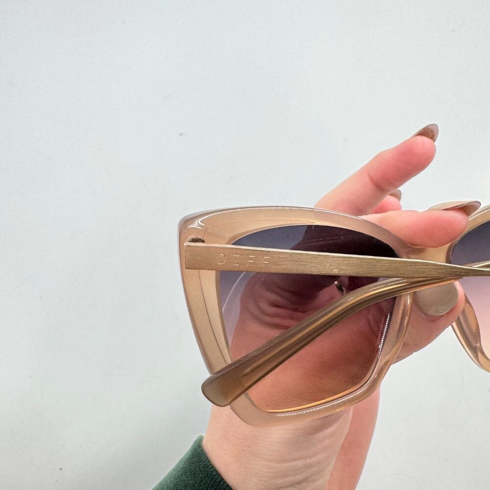 DIFF Eyewear Becky II Translucent Oversized Sungl… - image 5